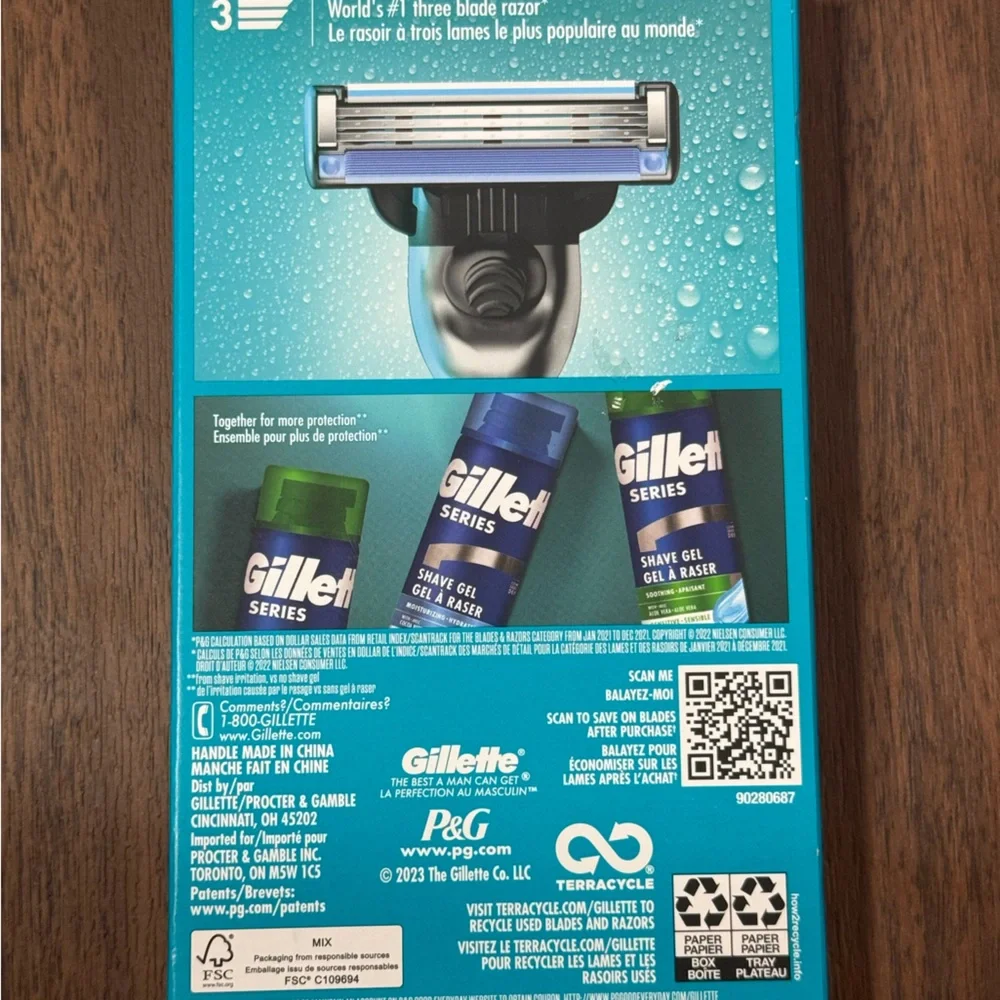 Gillette Mach3 Razor Bundle - Picture 2 of 3